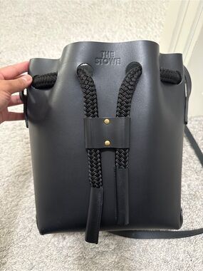 The Stowe bucket bag in black